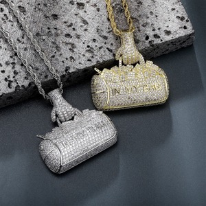 Colliers pendentifs Iced Out « IN MY BAG » en laiton plaqué or, motif sac à main, bijoux tendance pour rappeurs et fans de streetwear - Product Image 2