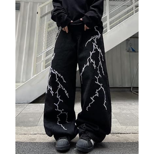 กางเกงยีนส์ทรงหลวมปักลายฮิปฮอปสำหรับผู้ชาย – กางเกงยีนส์สีดำทรงหลวมสไตล์สตรีทแวร์ - Product Image 2
