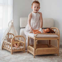 Table à langer en rotin pour poupées, un cadeau idéal pour les enfants, jouet de table à langer pour poupées.