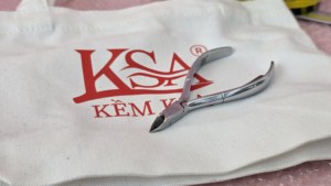 KS01 Cortacutículas de Acero Inoxidable con Hoja Curva Biselada y Abertura de Mandíbula Ancha, Punta Afilada, Herramienta Profesional para Uñas, para Uso en Dedos de Adultos - Product Image 6