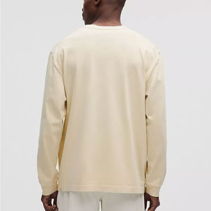 Camiseta Ligera de Manga Larga para Hombre, Material Transpirable, Corte Moderno, Estilo Casual, Apta para Uso Diario en Todas las Estaciones - Product Image 3