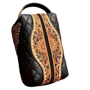 Bolsa de Aseo Bohemia de Cuero Genuino Hecha a Mano con Diseño de Estampados de Animales, Duradera, Ligera y Ecológica para Viajes en Todas las Estaciones - Product Image 1