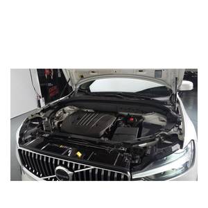 Volvo XC60 B5 Ultimate 2023 con Volante a la Izquierda, Caja de Cambios Automática, Asientos de Cuero, Cámara Trasera - 71,772 km - Product Image 6