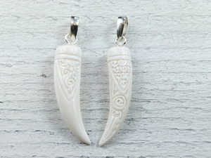 Pendientes Exclusivos con Colgante de Hueso, Diseño Étnico, Artesanía Natural - Product Image 2