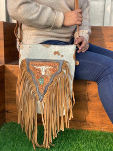 Wholesale Custom Logo Tooled Leather Fringe Crossbody Bag Western Genuine Cowhide Leather Bull Skull Tooling Handbags for Women - Product Image 4