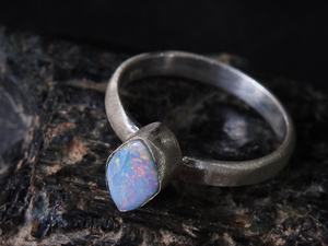 Bague en argent sterling avec opale doublet australienne, finition mate, pierre multi-feu, bijoux pour femmes, cadeau de mariage MS - Product Image 2