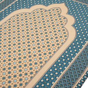 Alfombras de Oración Islámicas de Alta Calidad al por Mayor para Viajes y Uso Doméstico, Tela Suave y Cómoda, Antideslizante, Precio Bajo - Product Image 6