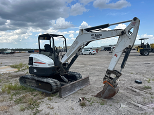 Miniexcavadora E50 2018 Diseñada para Tareas de Excavación y Construcción Compactas - Product Image 3