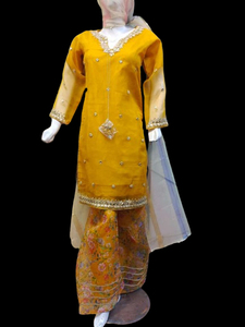 Vestidos de Diseñador para Mujer, Ropa de Noche de Primera Calidad, Estilos de Moda Contemporáneos, Opciones de Corte Personalizado para Ropa Elegante de Mujer - Product Image 4