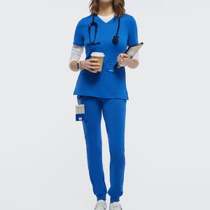 Tenue médicale OEM pour femme : Blouse à col en V et pantalon jogger – Confortable, extensible, uniforme d'hôpital – Fournisseur - Product Image 1
