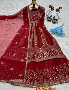 Sari en mousseline de soie Fendy de qualité supérieure avec broderie de paon multi-sequins et bordure ajourée pour les occasions de fête et Diwali - Product Image 4