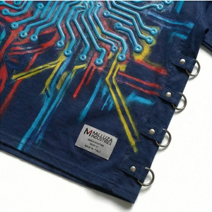 Camiseta Premium Cyber Streetwear con Diseño de Circuito, Estilo Urbano Futurista, MALUZA INDUSTRIES - Product Image 5