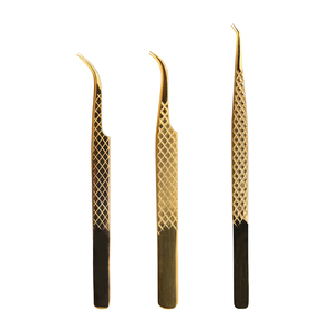 Pince à épiler professionnelle en acier inoxydable pour extensions de cils, courbée en J, semi-courbée, dorée, personnalisée, vente en gros, lot de pinces à épiler pour cils - Product Image 1
