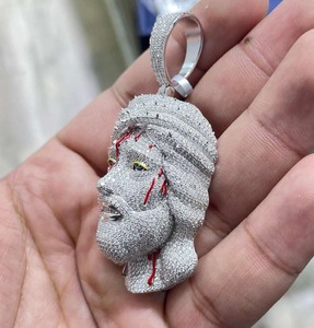 Colgante Unisex con Incrustaciones de Moissanita VVS, Diseño de Jesús con Engaste de Bisel, Plata 925, Personalizado, Venta al por Mayor, Colgantes Clásicos Finos - Product Image 2