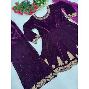 Ensemble de costumes de soirée pour femmes de créateur Pearl Hand Work Pent and Dupatta - Product Image 2