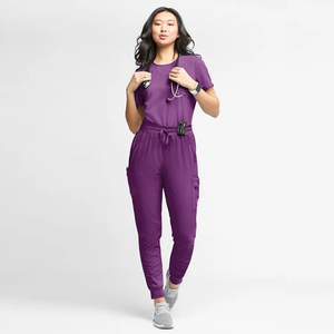 Nouvelle Collection de Tenues Médicales pour Femmes : Blouses et Pantalons de Jogging Extensibles en Tissu Tricoté (Spandex/Polyester) avec Détection d'Aiguilles, Personnalisation OEM et Marque sur Mesure - Product Image 1