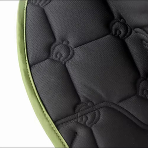 Tapis de selle d'équitation personnalisé de haute qualité, best-seller, avec doublure en tissu, confortable et à séchage rapide - Product Image 4