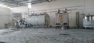 Planta Procesadora de Leche Pranam Ji 1KLPH C 3 con Capacidad de 1000 Litros por Hora (LPH), Motor de Alta Potencia de 20KW, Voltaje de 240V, 1 Año de Garantía - Product Image 2