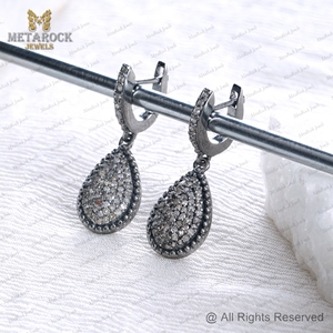 Pendientes de Aro en Forma de Lágrima de Plata 925 Oxidada con Diamantes Pavé Estilo Champán, Joyería Fina Hecha a Mano al por Mayor - Product Image 4