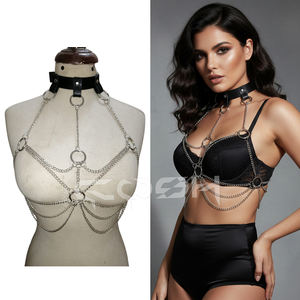 Collier ras du cou gothique en cuir noir avec harnais de corps à chaînes argentées multicouches, bijou de poitrine drapé audacieux pour un look tendance - Product Image 6