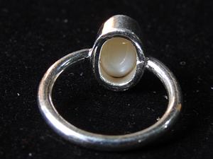 Bague de mariage classique en opale solide australienne - Sertissage à bélière - Bijoux en argent - Taille US 6 - Cadeau fait main pour elle - Modèle PMEGEMSBEADS MS - Product Image 6