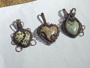 จี้ห้อยคอรูปหัวใจโรแมนติก หุ้มทอง 18K ดีไซน์หรูหรา ผลิตจากโลหะผสมคุณภาพสูง งานฝีมือชั้นเยี่ยม เหมาะสำหรับงานหมั้น งานแต่งงาน และวันครบรอบ - Product Image 2