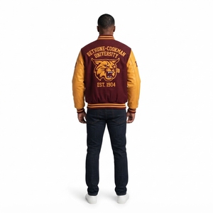 เสื้อแจ็คเก็ตวาร์ซิตี้ HBCU แบบพรีเมียมสั่งทำพิเศษ - สีแดงเลือดหมูผสมทอง ผ้าขนสัตว์ผสม 500GSM ปักลายเชนีล ซับในผ้าซาติน - Product Image 2