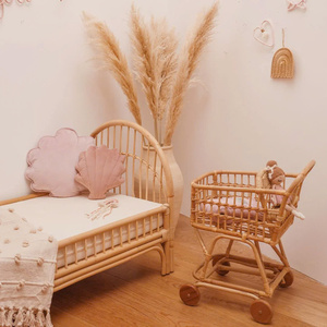 Carrito de Compras Infantil de Mimbre Natural con Cuatro Ruedas, Diseño Seguro y Suave para Niños - Product Image 1