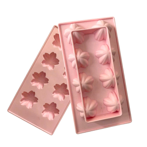 Moldes de Silicona de Grado Alimenticio para Cubitos de Hielo, 8 Cavidades, Flexibles, Resistentes al Congelador, para Cócteles y Bebidas - Product Image 1
