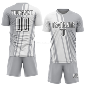 เสื้อฟุตบอลผู้ชายดีไซน์ล่าสุดและกางเกงขาสั้นสำหรับผู้ใหญ่ พร้อมบริการสกรีนโลโก้ตามสั่ง ชุดฟุตบอลสำหรับผู้ชาย - Product Image 1
