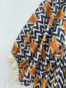 Robe midi décontractée d'été pour femme, coupe ample, imprimé tigre, col noué, manches bouffantes, en tissu tissé respirant, ourlet évasé - Product Image 4