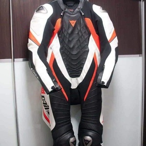 Traje de Cuero para Motociclismo, Ignífugo y Transpirable, Hecho en Sialkot, Pakistán, por Wears World - Product Image 2
