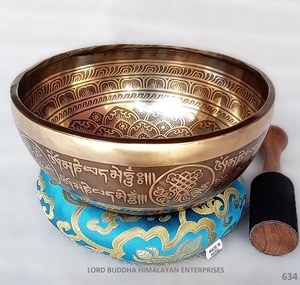 Prix de gros Direct du Népal Sculpté à la main en laiton Lingam Bols chantants Feng Shui Sculpture avec placage Techniques d'impression - Product Image 3