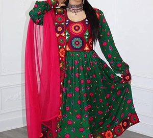 Robe/vêtements afghans Kochi faits à la main, broderie complète, travail manuel, robe de fête traditionnelle afghane, robe de la culture afghane pashtun - Product Image 5