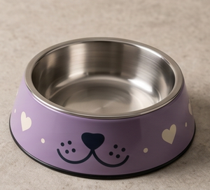 Gamelle OEM en acier inoxydable émaillé lavande pour chien, base antidérapante, motif visage de chiot et cœur, pour nourriture et eau, vente en gros - Product Image 1