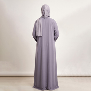 Abaya longue en satin pour femme, modeste, avec broderie, col montant, manches longues, couleur unie, pour toutes les saisons - Product Image 2