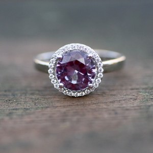 Anillo de Halo de Alejandrita Ética con Cambio de Color, Plata de Ley 925 Sólida, Piedra de Nacimiento de Junio, Joyería Elegante con Gema - Product Image 1