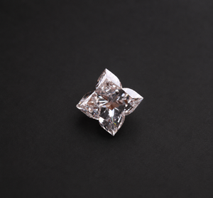 เพชรทรงดอกลิลลี่สุดหรู สี D ได้รับการรับรองจาก IGI รุ่น Sparkledge Creation หมายเลข 008 สำหรับงานออกแบบเครื่องประดับ - Product Image 3