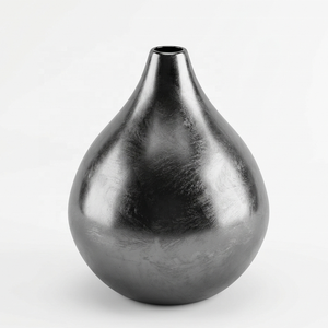 Jarrón en forma de lágrima, jarrón con hojas plateadas, lujo discreto, estilo medioriental, decoración metálica escultural, jarrón artístico de lacado. - Product Image 1
