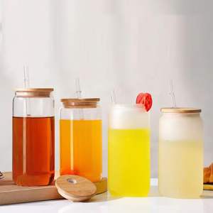 Juego de Jarras de Cerveza de Vidrio Transparente de 16 oz, Populares en Estados Unidos, con Tapa de Bambú y Pajita, Diseño Clásico Dorado, Libres de BPA, Aptas para Microondas y Lavavajillas - Product Image 2