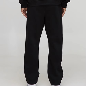 Conjunto Deportivo de Dos Piezas Personalizado con Diseño OEM, Sudadera Ajustada de Algodón Grueso y Pantalones Deportivos Bordados para Hombre - Product Image 6