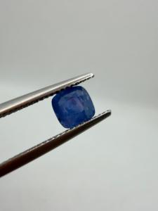 Zafiro Azul Natural, Gema Suelta, Corte Cojín, 1.70 Quilates, con Juego de Color de Ceilán, Sri Lanka, para Anillos y Joyería Personalizados - Product Image 4