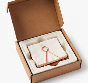 Elegante Servilletero de Metal Dorado con Base de Madera Marrón, Ideal para Decoración de Mesa de Comedor, Uso Doméstico y Utensilios de Cocina - Product Image 6