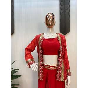 Conjunto de Fiesta Elegante: Dhoti-Blusa y Silueta Koti con Cintura Natural y Top Corto con Elementos de Moda - Product Image 4