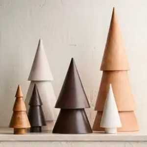 Juego de Adornos Navideños de Madera con Acabado Natural para Mesa, Decoración Festiva, Duradera y Ecológica - Product Image 1