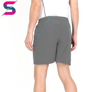 Shorts de sport pour hommes, personnalisés, couleur unie, confortables, haute qualité, design unique, respirants, prix de gros. - Product Image 2