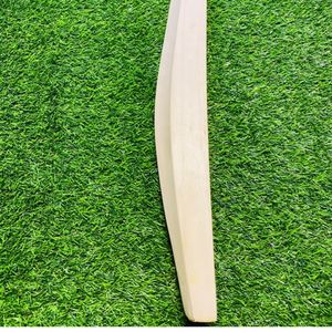 Bâton de cricket personnalisé de haute qualité, écologique et léger LS-CB-10, en bois de saule anglais durable, taille personnalisée OEM, 10 pièces officielles - Product Image 5