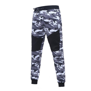 Chaqueta Deportiva con Capucha de 440g, Cierre de Cremallera, Forro Polar Ecológico Cortavientos para Comodidad en Invierno - Product Image 3