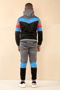 Ensemble de survêtement sportif en polyester 2 pièces à capuche pour équipes scolaires, clubs d'e-sport et fabrication de vêtements de sport – Vente en gros - Product Image 4