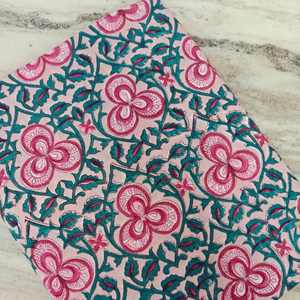 Tela de algodón estampada a mano de Jaipur, tela india hecha a mano para vestidos, proveedor mayorista de tela de algodón. - Product Image 1